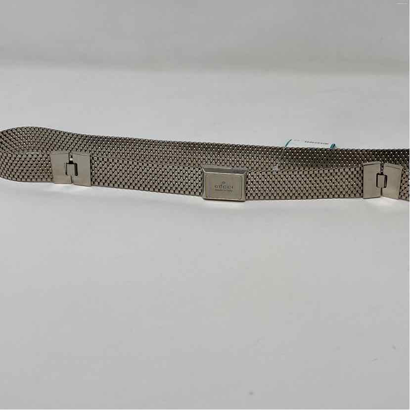 Pre-Owned Gucci Silver Metal Designer Belt