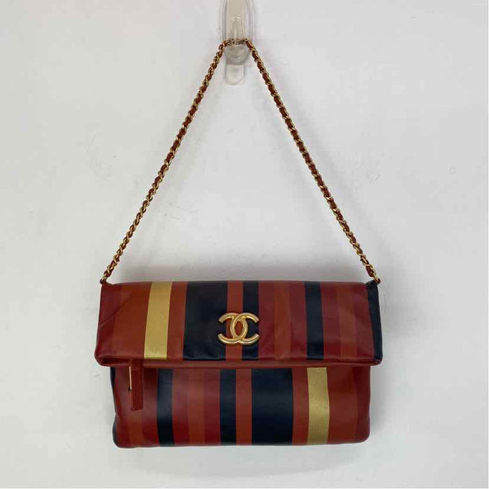 Pre-Owned Chanel Striped Leather Designer Handbag