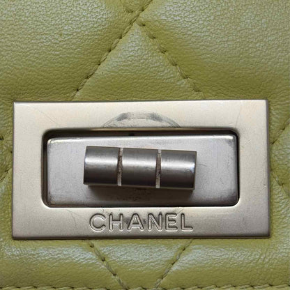 Pre-Owned Chanel Chartreuse Leather Designer Handbag