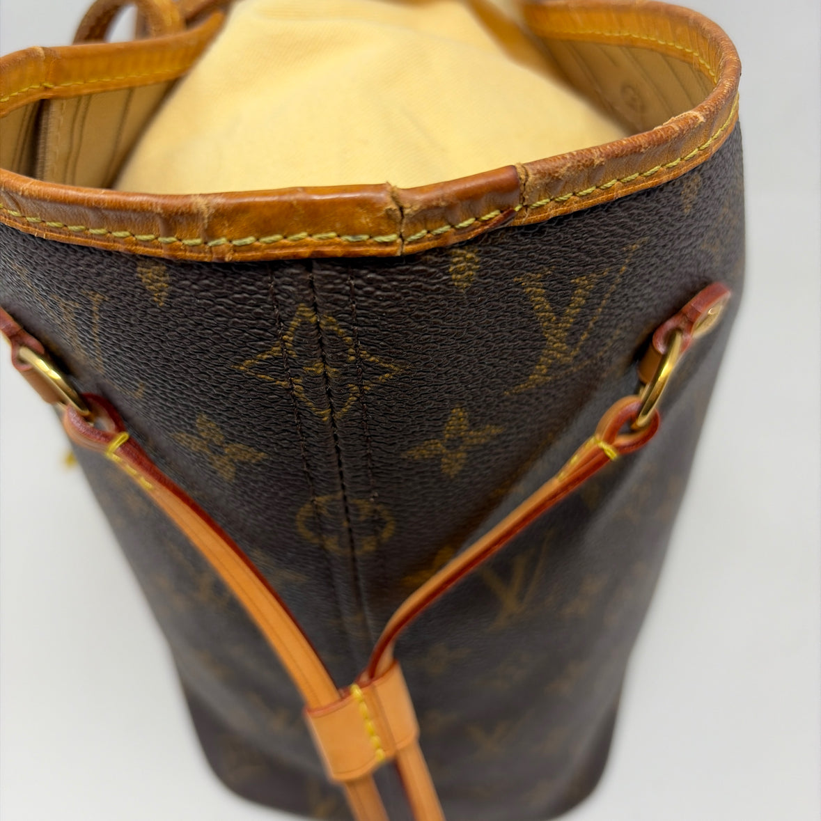 Pre-Owned Louis Vuitton Monogram Canvas Designer Handbag