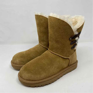 Pre-Owned Shoe Size 7 UGG Chestnut Boots