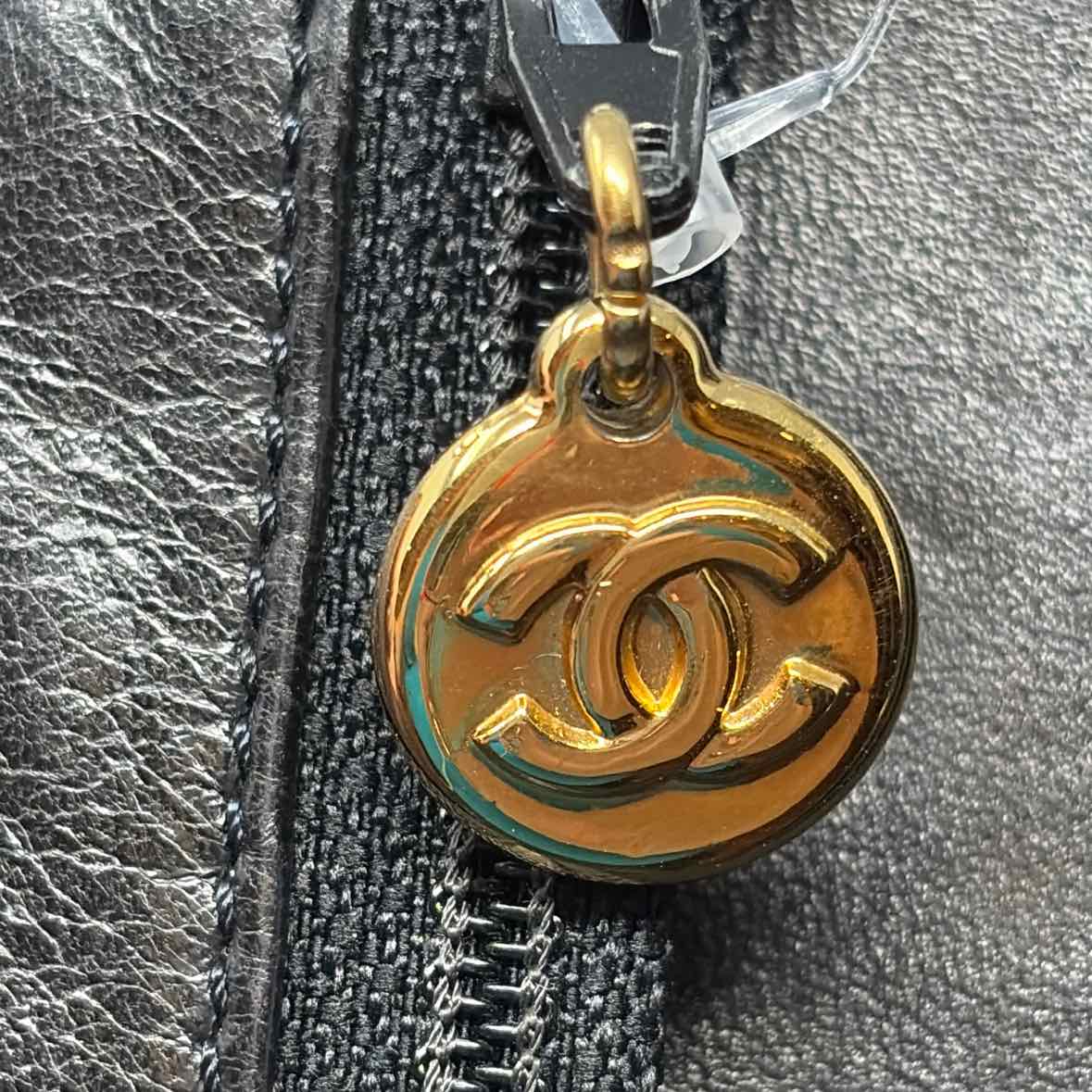 Pre-Owned Chanel Black Leather Designer Wallet