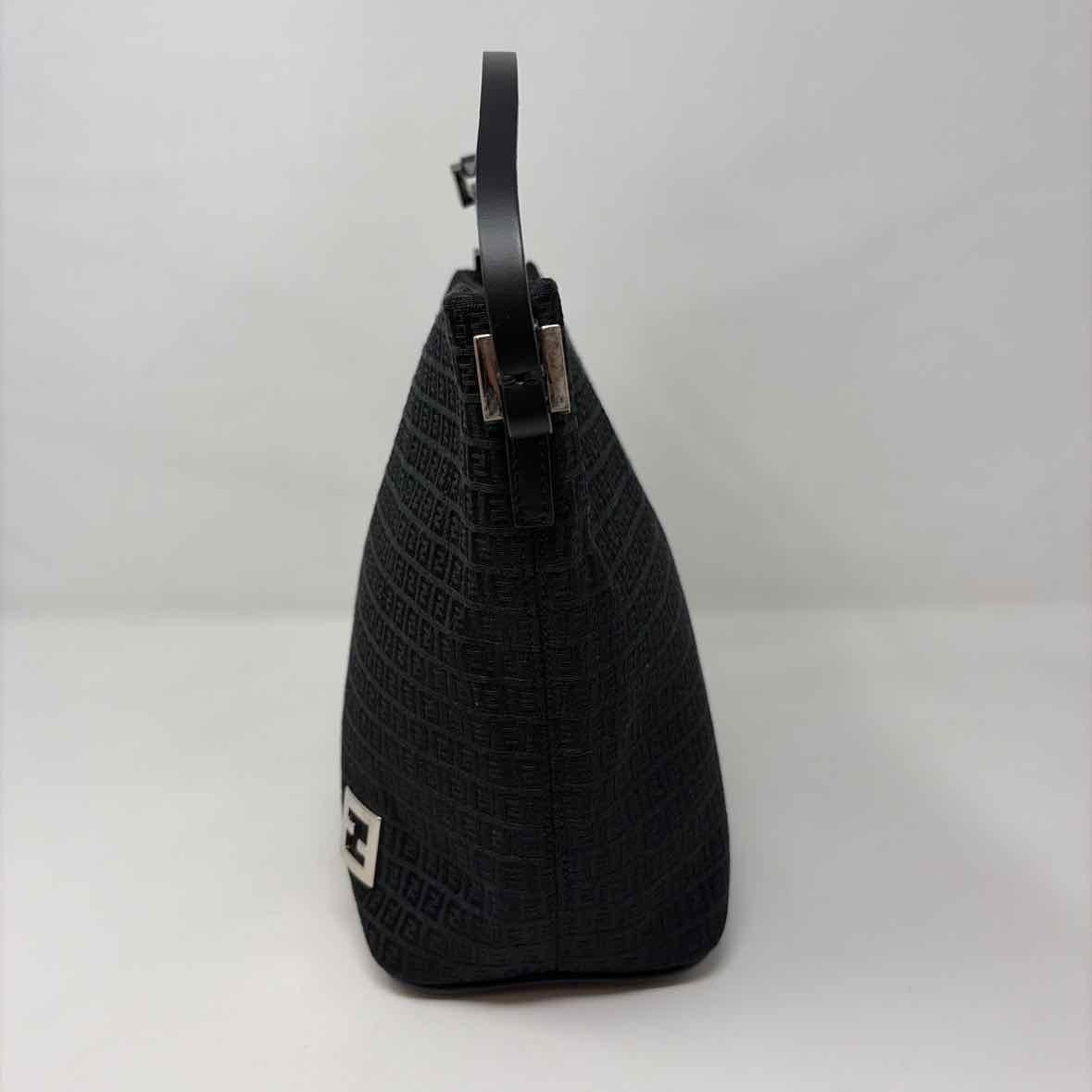 Pre-Owned Fendi Black Fabric Designer Handbag