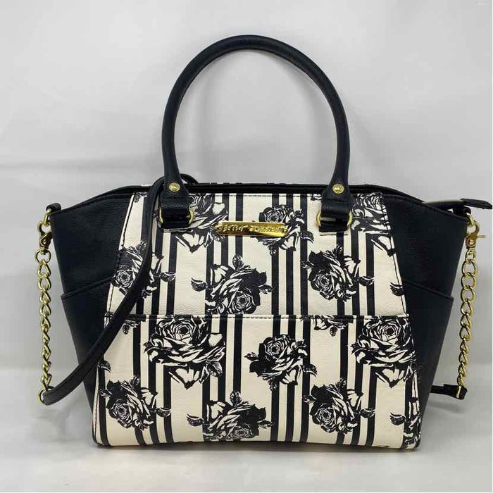 Pre-Owned Betsy Johnson Black/White faux leather Handbag