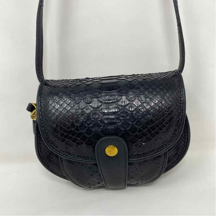 Pre-Owned MOMO Black Leather Handbag