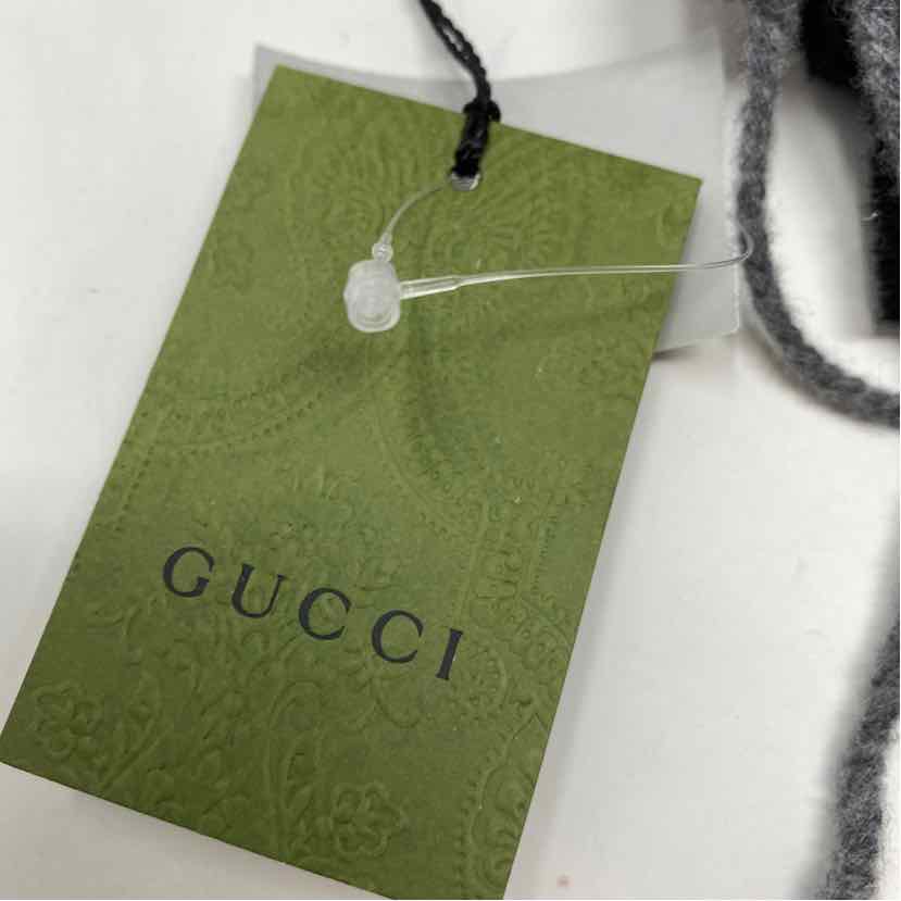 Pre-Owned Gucci Black Multi Knit Designer Scarf