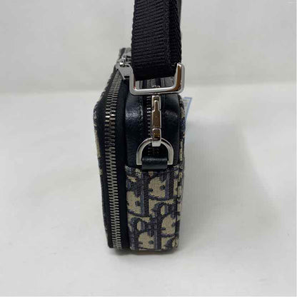 Pre-Owned Christian Dior Monogram Canvas Designer Handbag