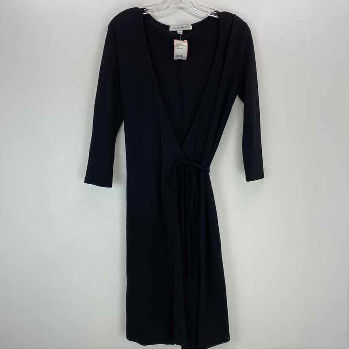 Pre-Owned Size M Central Park West Black Casual Dress