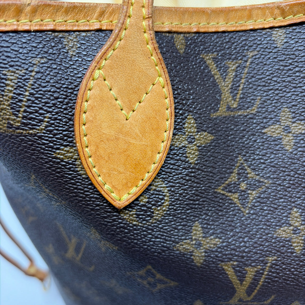 Pre-Owned Louis Vuitton Monogram Canvas Designer Handbag