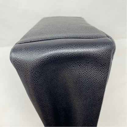 Pre-Owned Chanel Black Leather Designer Handbag