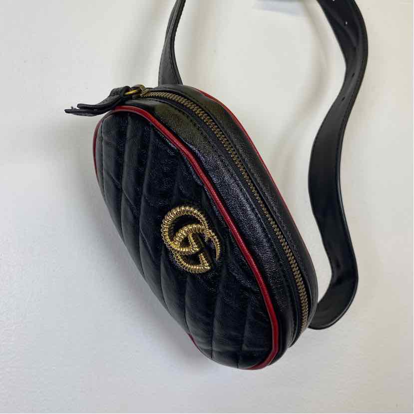 Pre-Owned Gucci Black/Red Leather Designer Handbag