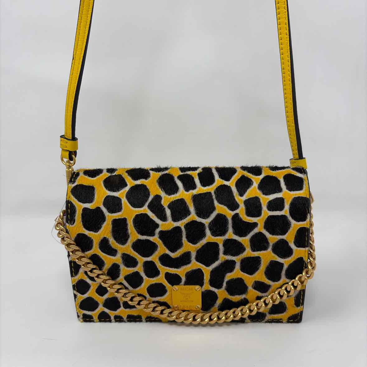 Pre-Owned MCM Yellow Leather Designer Handbag