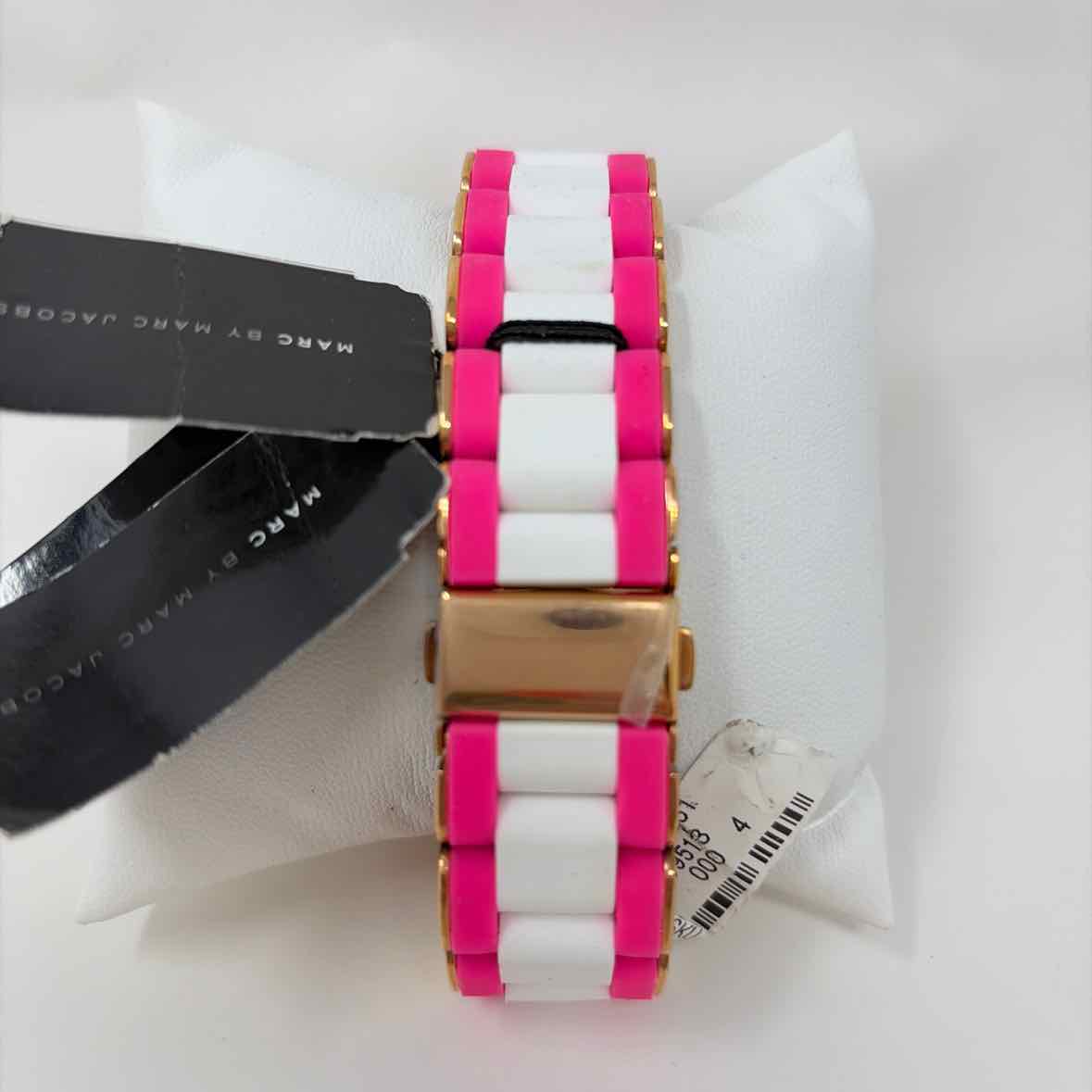 Pre-Owned Marc by Marc Jacobs White Rubber Watch