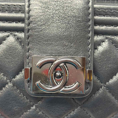 Pre-Owned Chanel Black Leather Designer Wallet