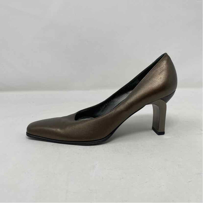 Pre-Owned Ferragamo Pewter Leather Shoe Size 7 Designer Shoes