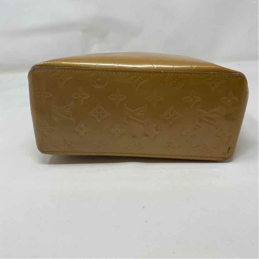 Pre-Owned Louis Vuitton Tan Patent Designer Handbag
