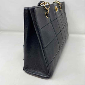 Pre-Owned Chanel Black Leather Designer Handbag