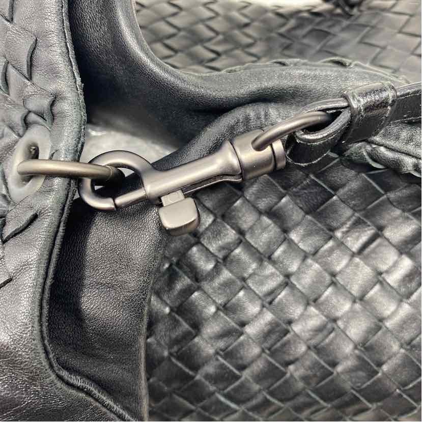 Pre-Owned Bottega Veneta Black Leather Designer Handbag