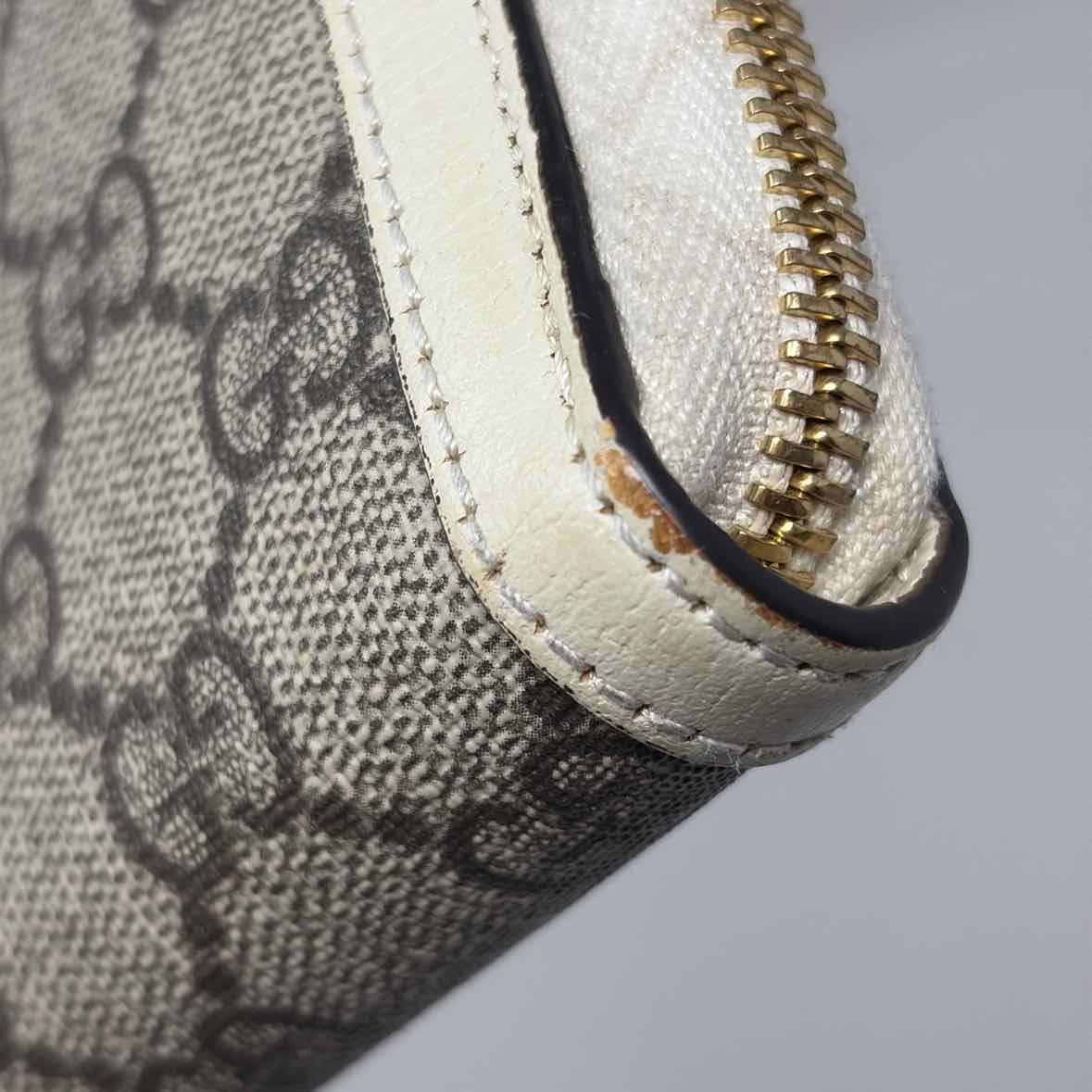 Pre-Owned Gucci Monogram Canvas Designer Wallet
