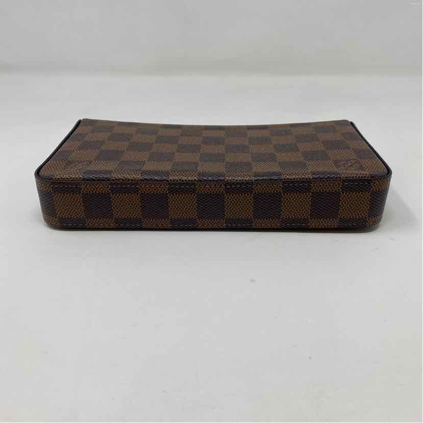 Pre-Owned Louis Vuitton Damier Eben Canvas Designer Handbag