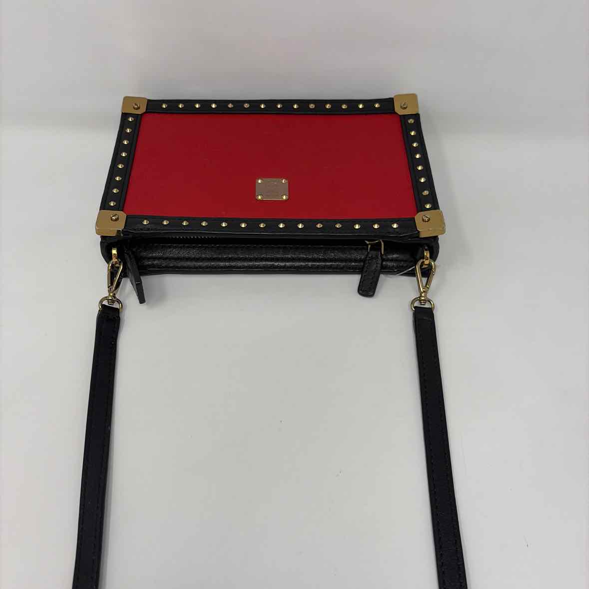 Pre-Owned MCM Red/Black Canvas Designer Handbag