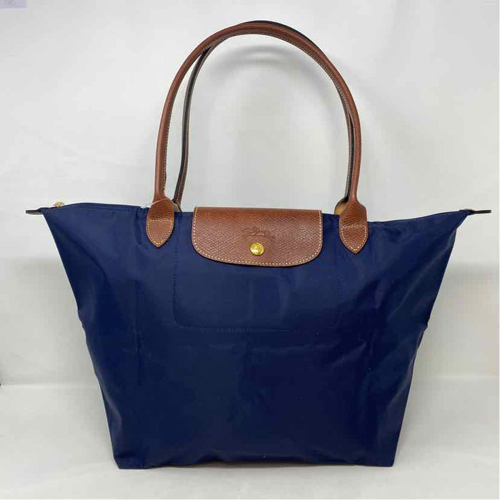 Pre-Owned Longchamp Navy Nylon Handbag