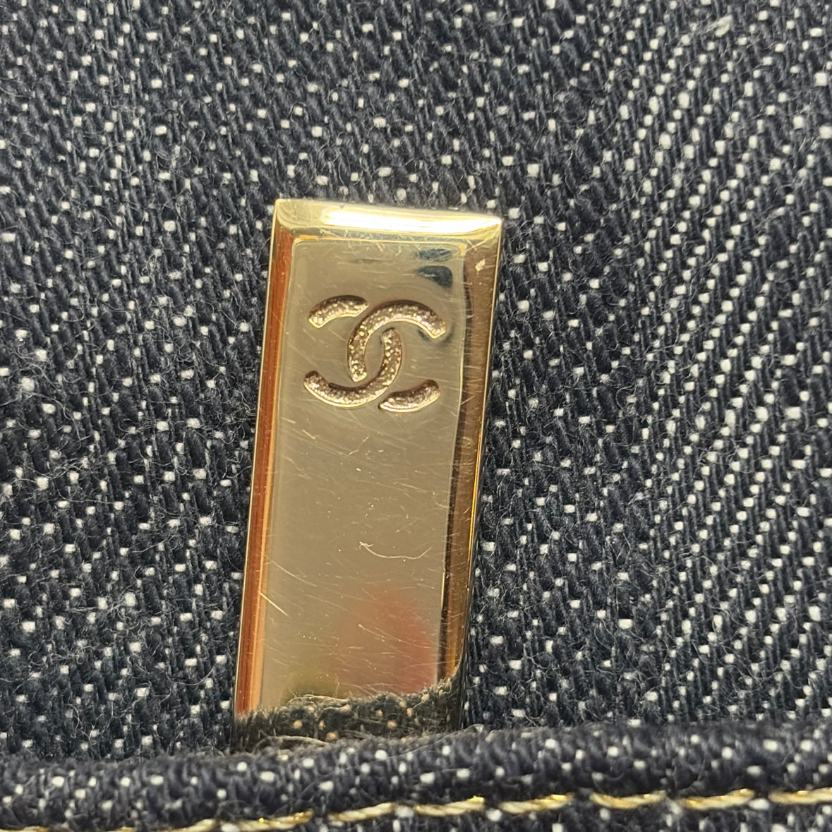 Pre-Owned Chanel Denim Denim Designer Handbag