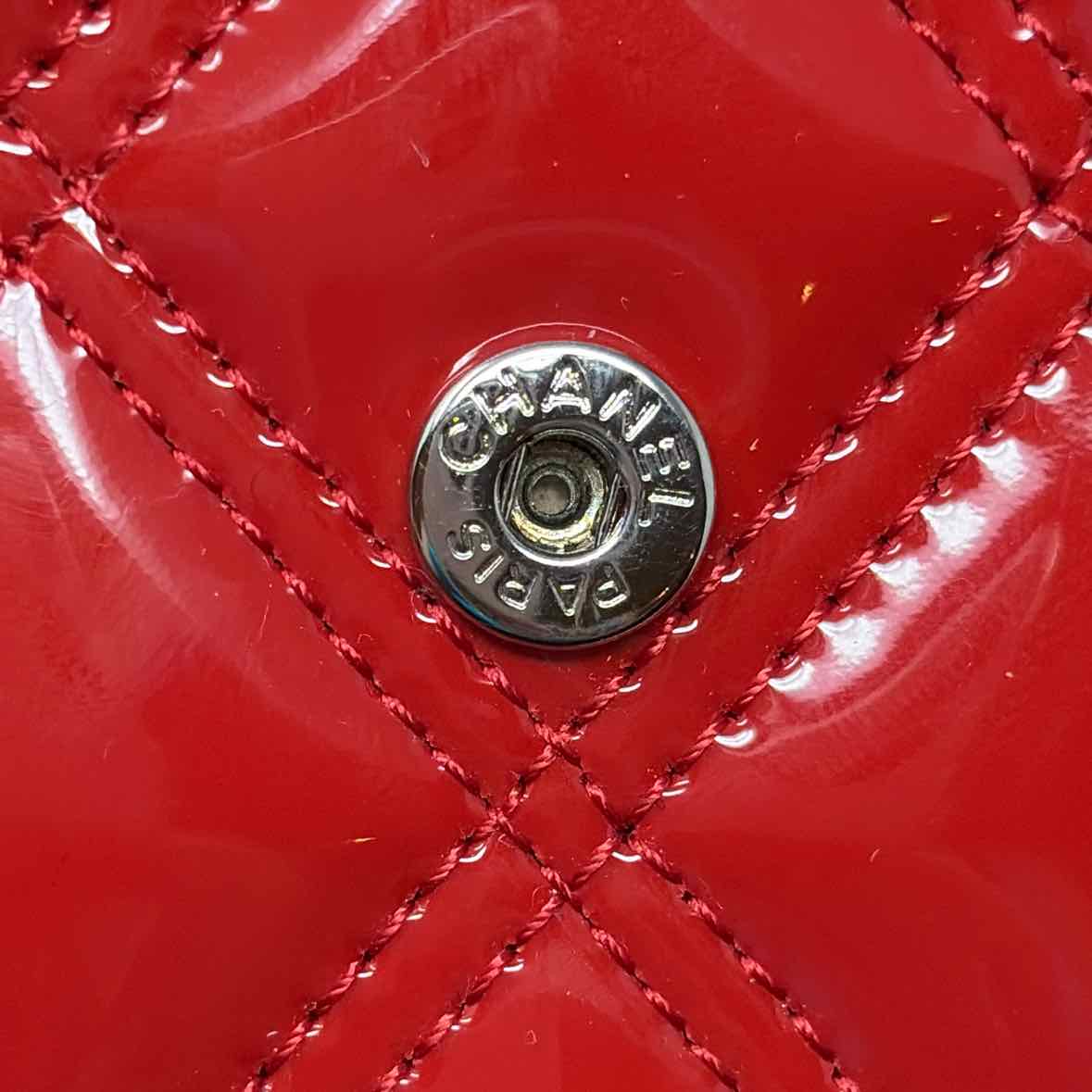 Pre-Owned Chanel Red Patent Designer Wallet