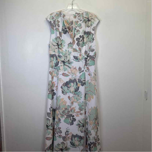Pre-Owned Size 10/L Calvin Klein White Floral Casual Dress