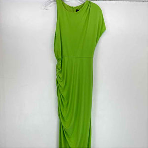 Pre-Owned Size 2/S donna morgan Lime Green Maxi