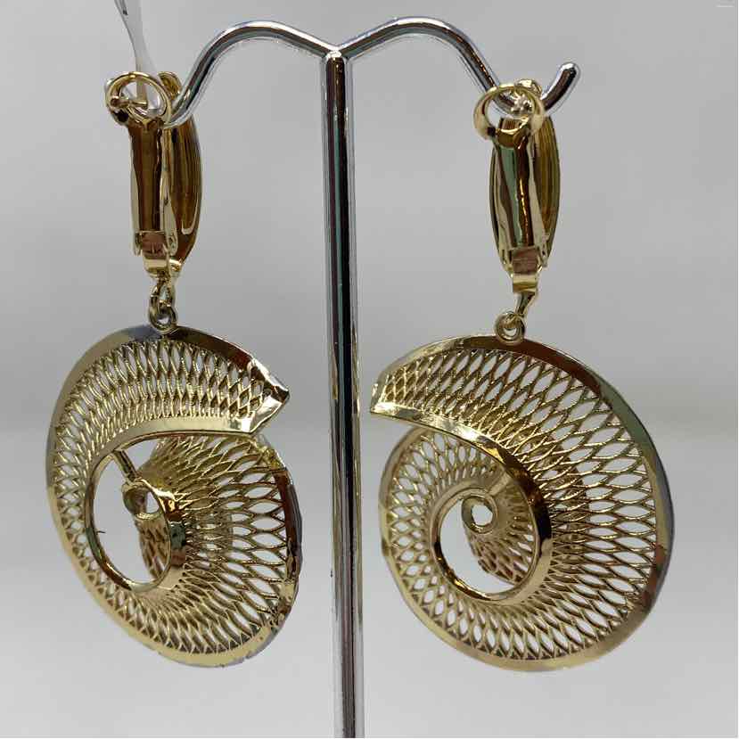Tri Metal Metal Earrings