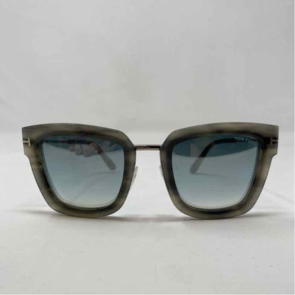 Pre-Owned Tom Ford Grey Multi Plastic Designer Sunglasses