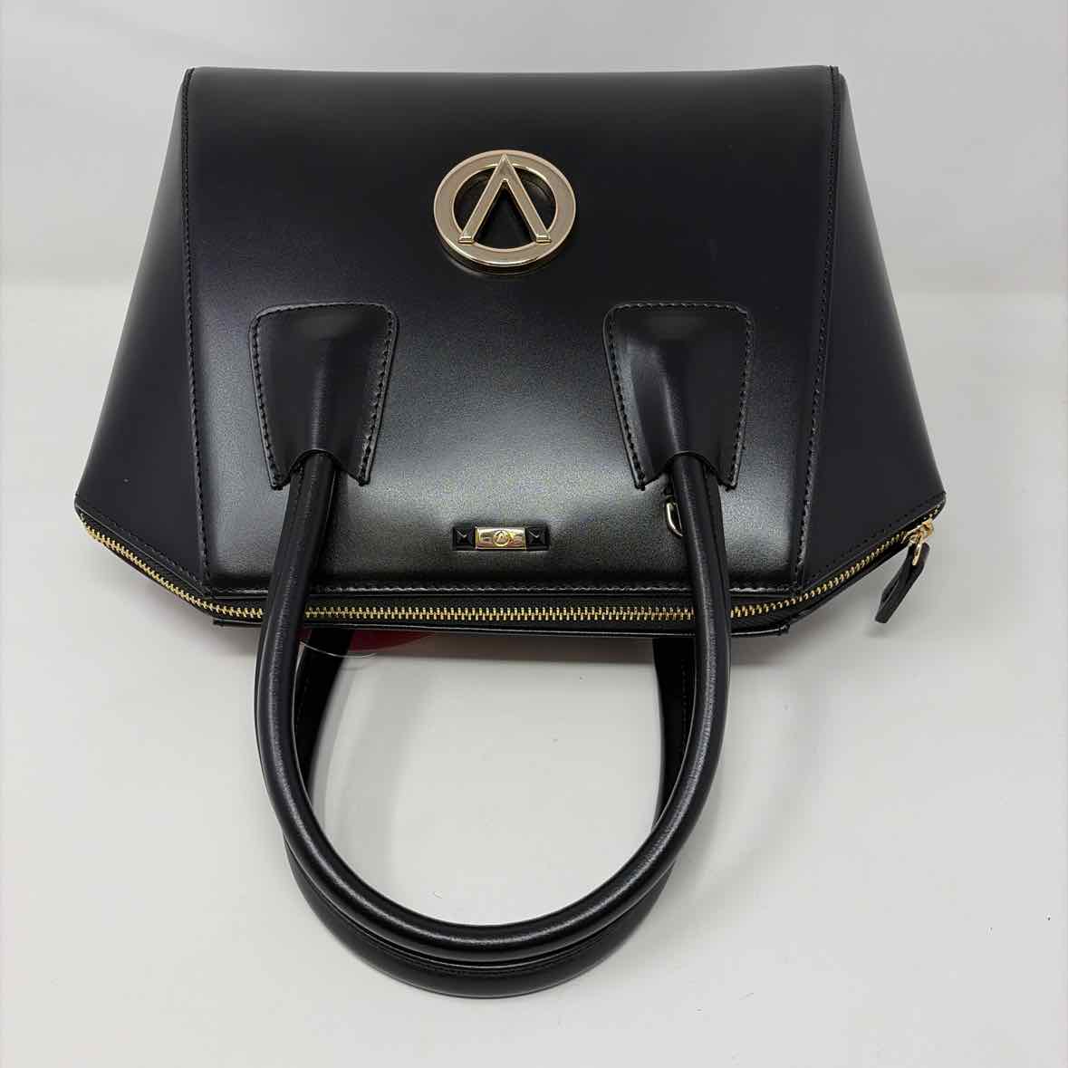 Pre-Owned Mario Valentino Black Leather Handbag