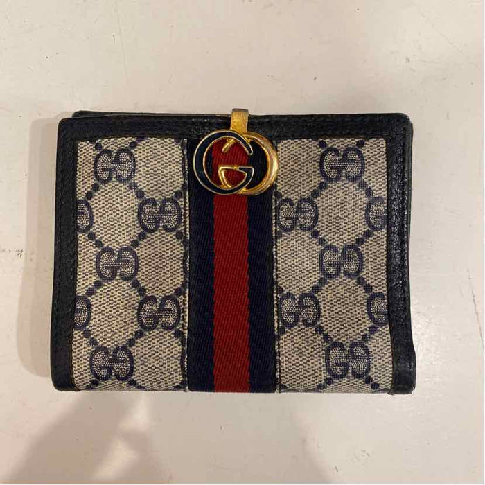 Pre-Owned Gucci Navy Canvas Designer Wallet