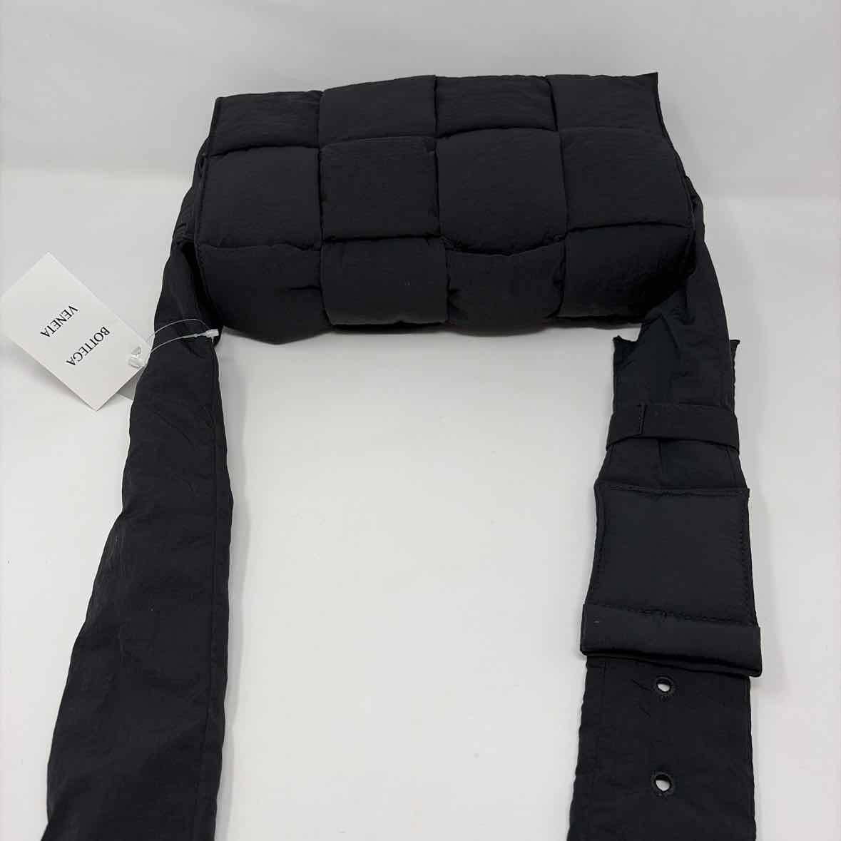 Pre-Owned Bottega Veneta Black Nylon Designer Handbag