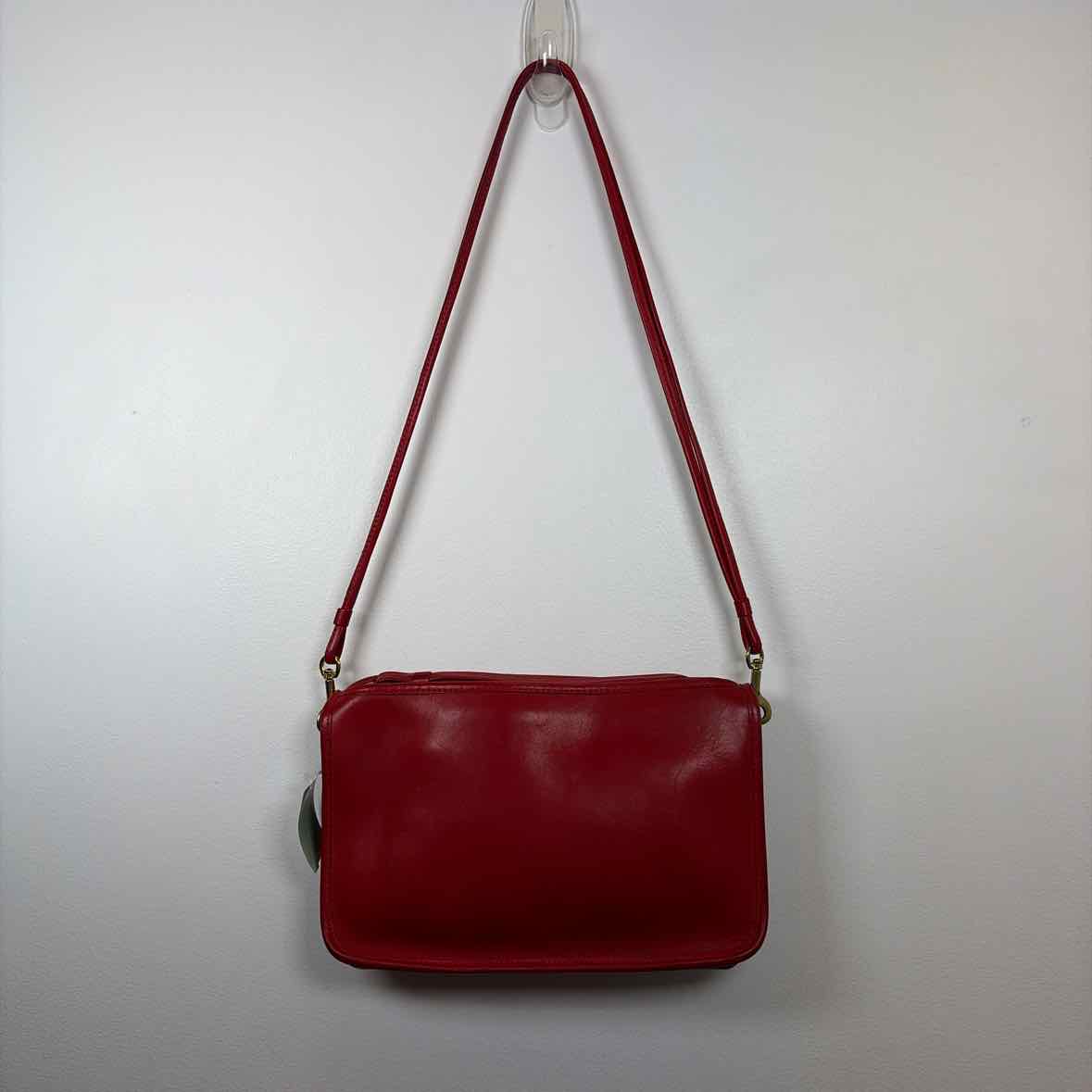 Pre-Owned Coach Red Leather Handbag