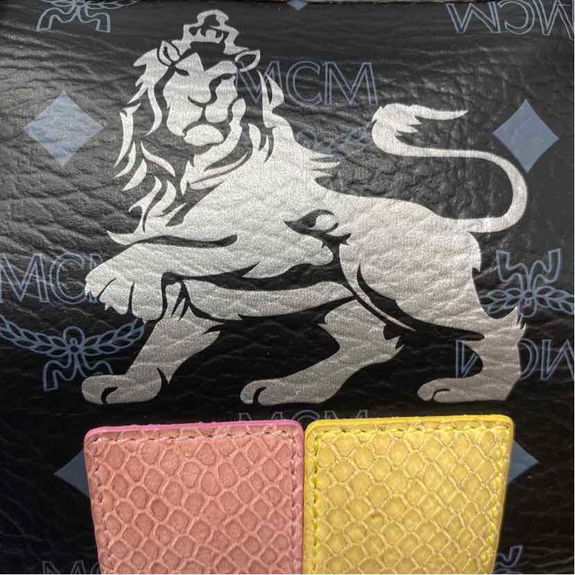 Pre-Owned MCM Black Multi Leather Designer Handbag