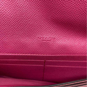 Pre-Owned Coach Pink Leather Wallet