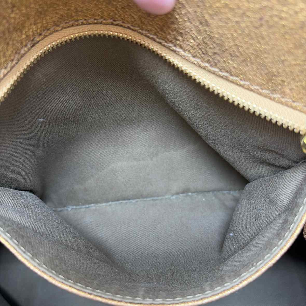 Pre-Owned Chloe Beige Canvas Designer Handbag