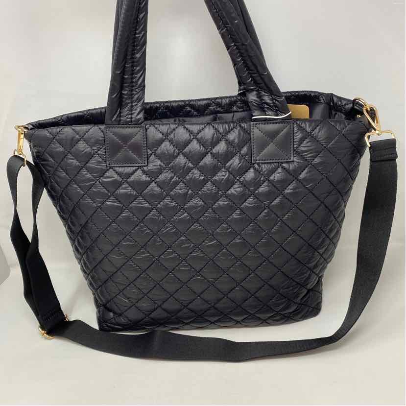 Pre-Owned Black Handbag