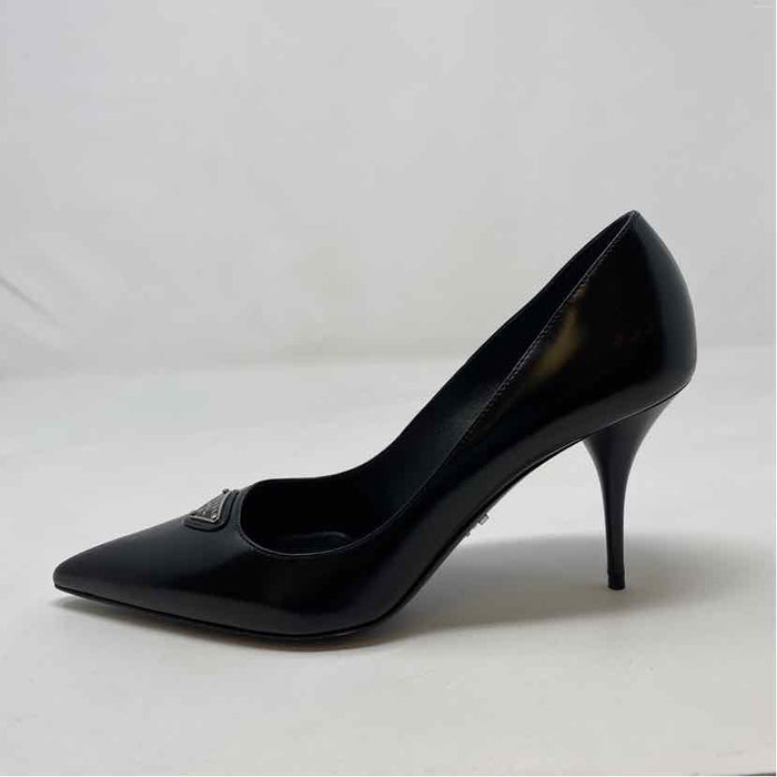 Pre-Owned Prada Black Leather Shoe Size 6 Designer Shoes