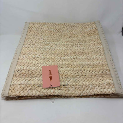 Pre-Owned Cult Gia Straw Straw Handbag