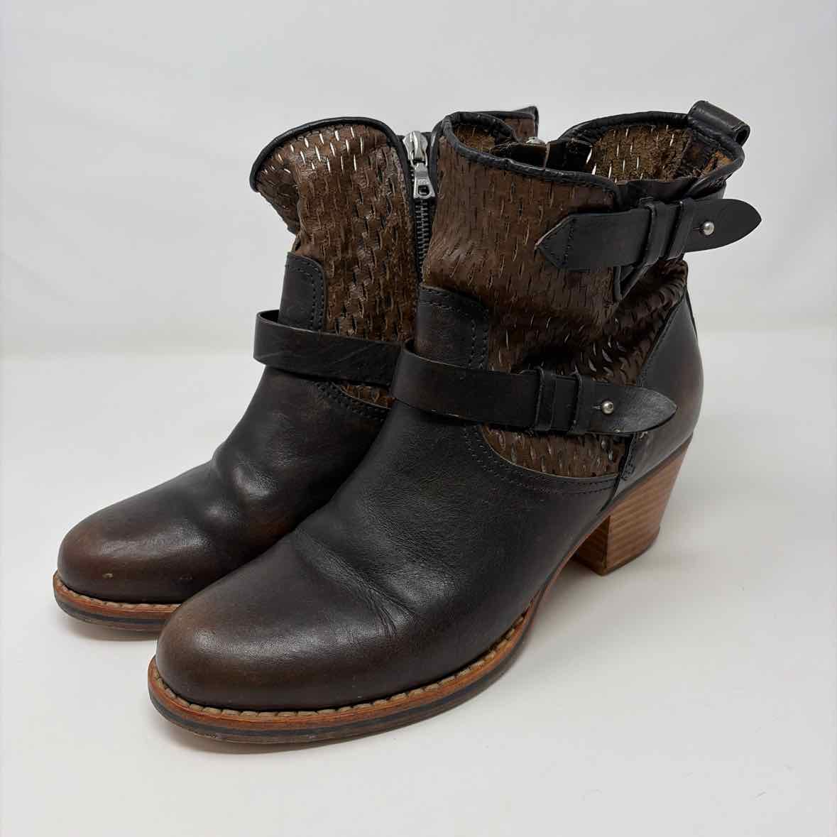 Pre-Owned Shoe Size 9 Rag & Bone Brown Booties