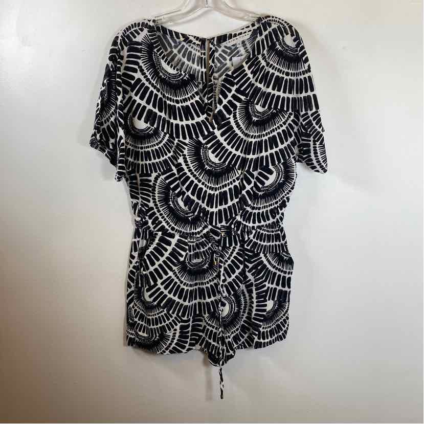 Pre-Owned Size S Trina Turk Black/White Romper