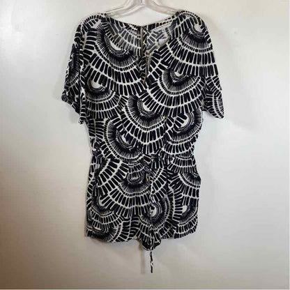 Pre-Owned Size S Trina Turk Black/White Romper