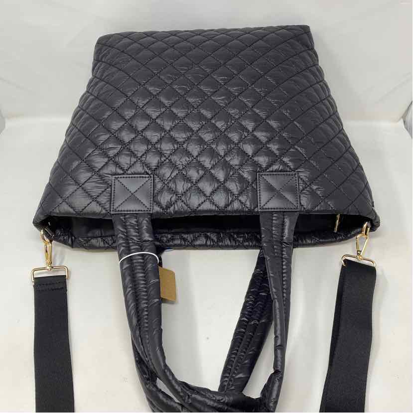 Pre-Owned Black Handbag