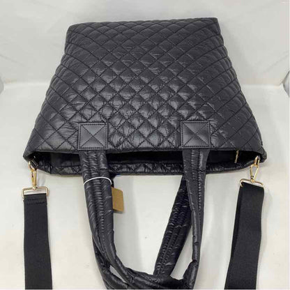 Pre-Owned Black Handbag