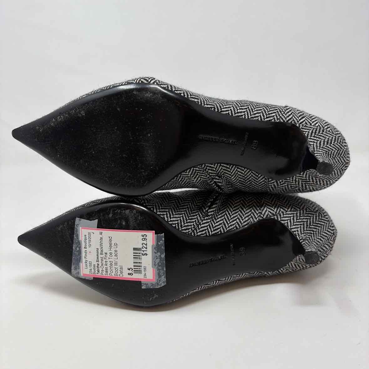 Pre-Owned Shoe Size 8.5 Tabitha Simmons Black/White Booties