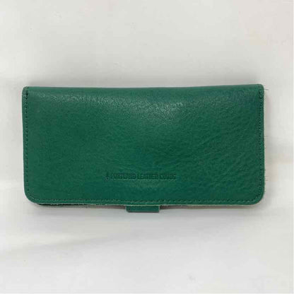 Pre-Owned Portland Leather Goods Green Leather Wallet