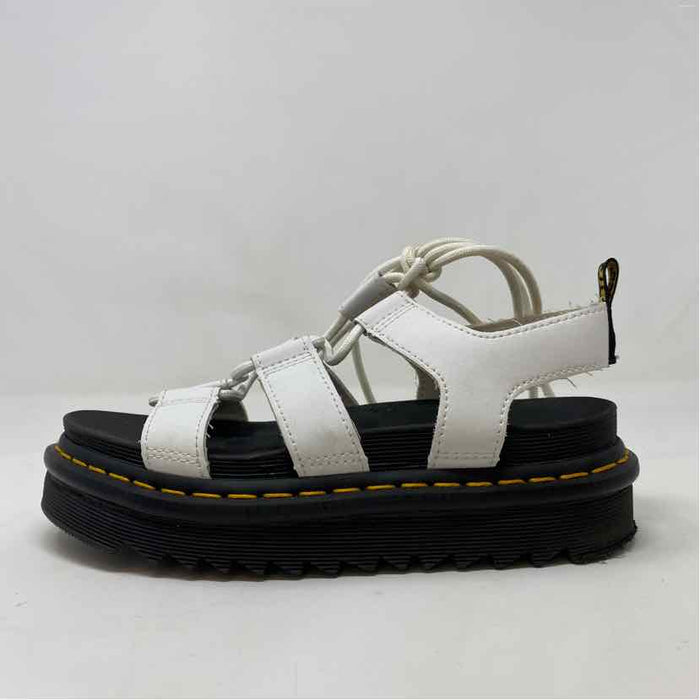 Pre-Owned Shoe Size 6 Doc Martines White Sandals